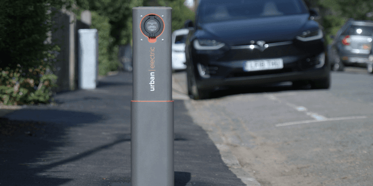 Pioneering the future of on-street EV charging in Oxford hero image